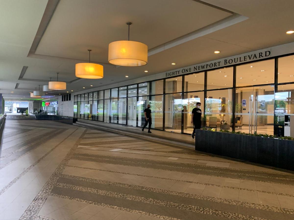פאסאי 81 Newport Boulevard Cluster 4 - 8F Across Naia Airport, Terminal 3 מראה חיצוני תמונה